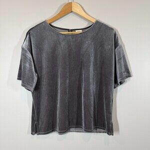 Matilda Jane Good Hart Grey Velvet Top Size M Short Sleeve Keyhole NWT Soft Crew